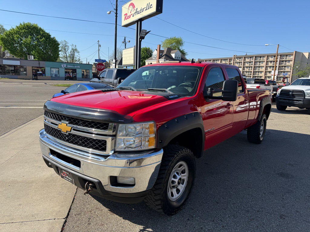 2011 Chevrolet Silverado 1500 Image 1