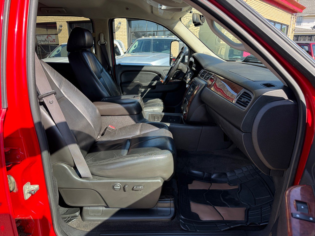 2011 Chevrolet Silverado 1500 Image 9