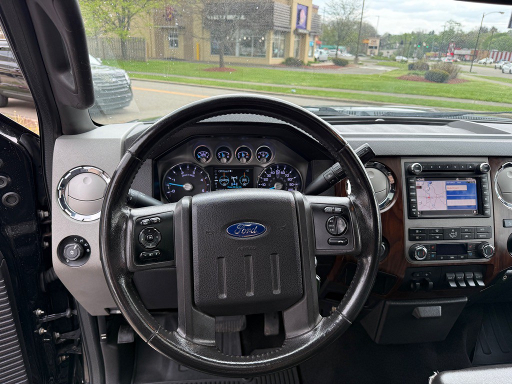 2011 Ford F-250 Image 11