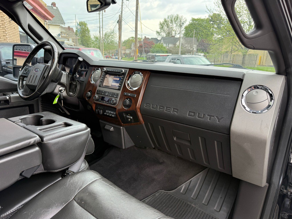 2011 Ford F-250 Image 13