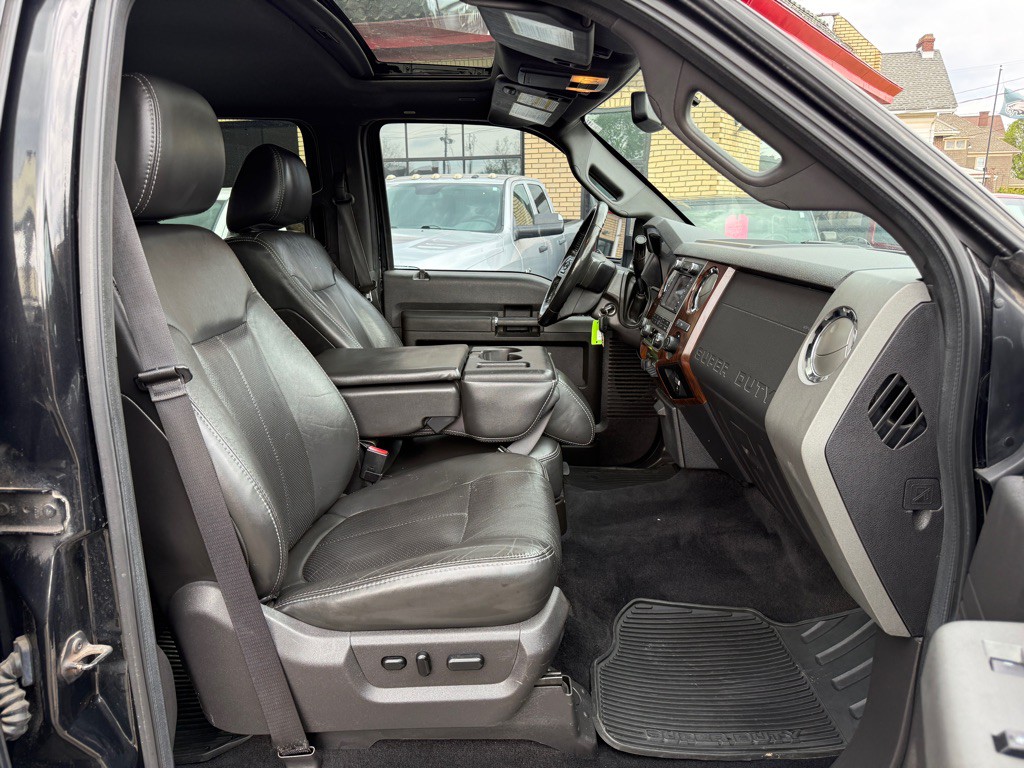 2011 Ford F-250 Image 14