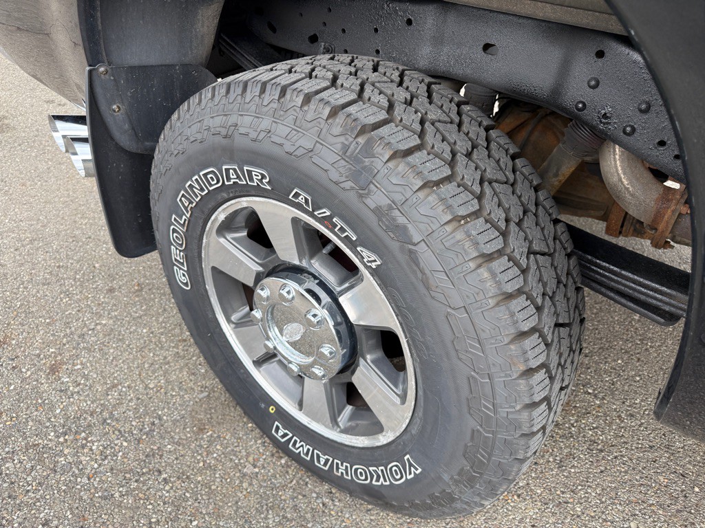 2011 Ford F-250 Image 18