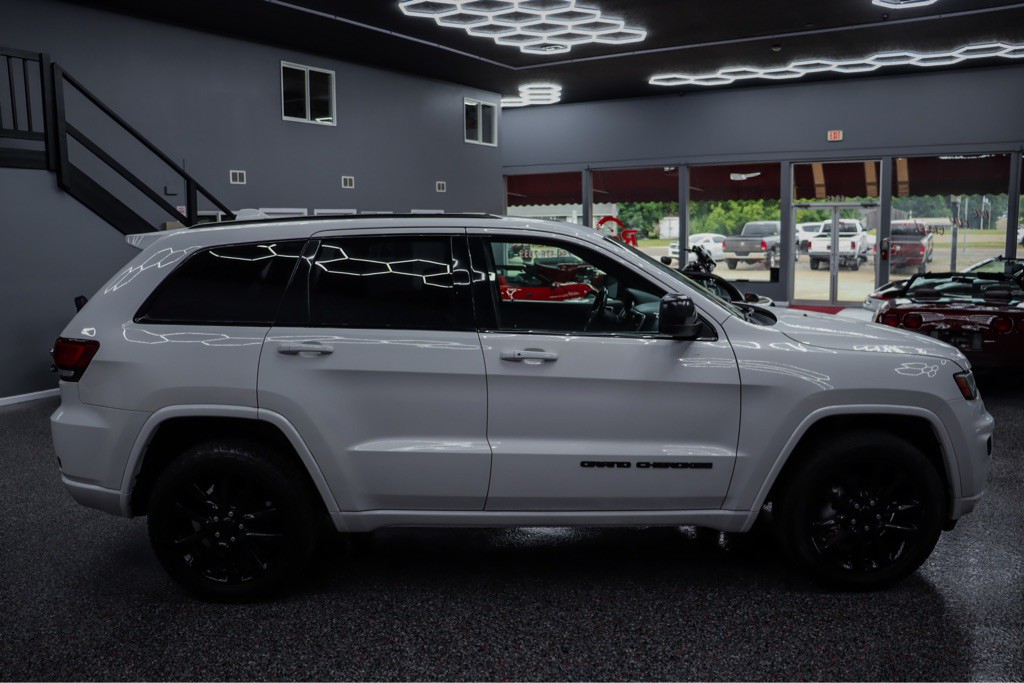 2018 Jeep Grand Cherokee Image 5