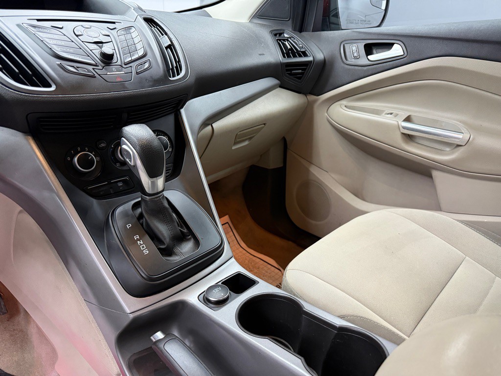2015 Ford Escape Image 17