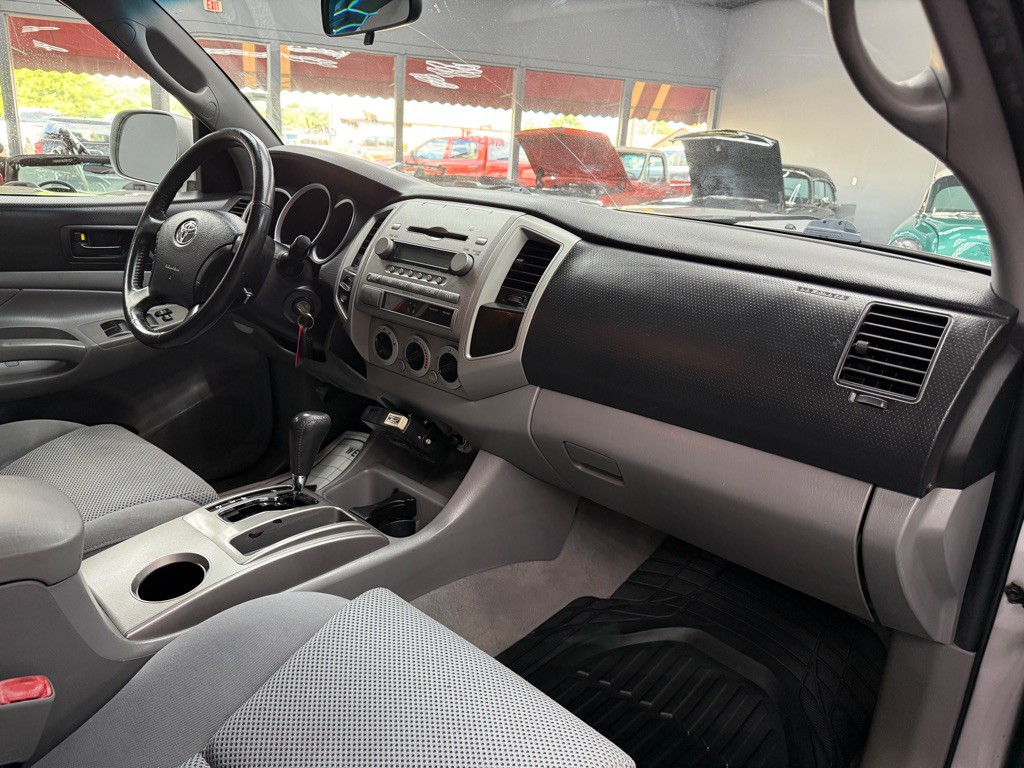 2007 Toyota Tacoma Image 12