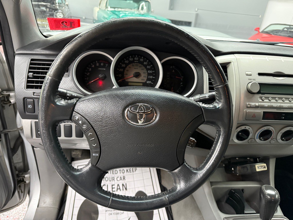 2007 Toyota Tacoma Image 15