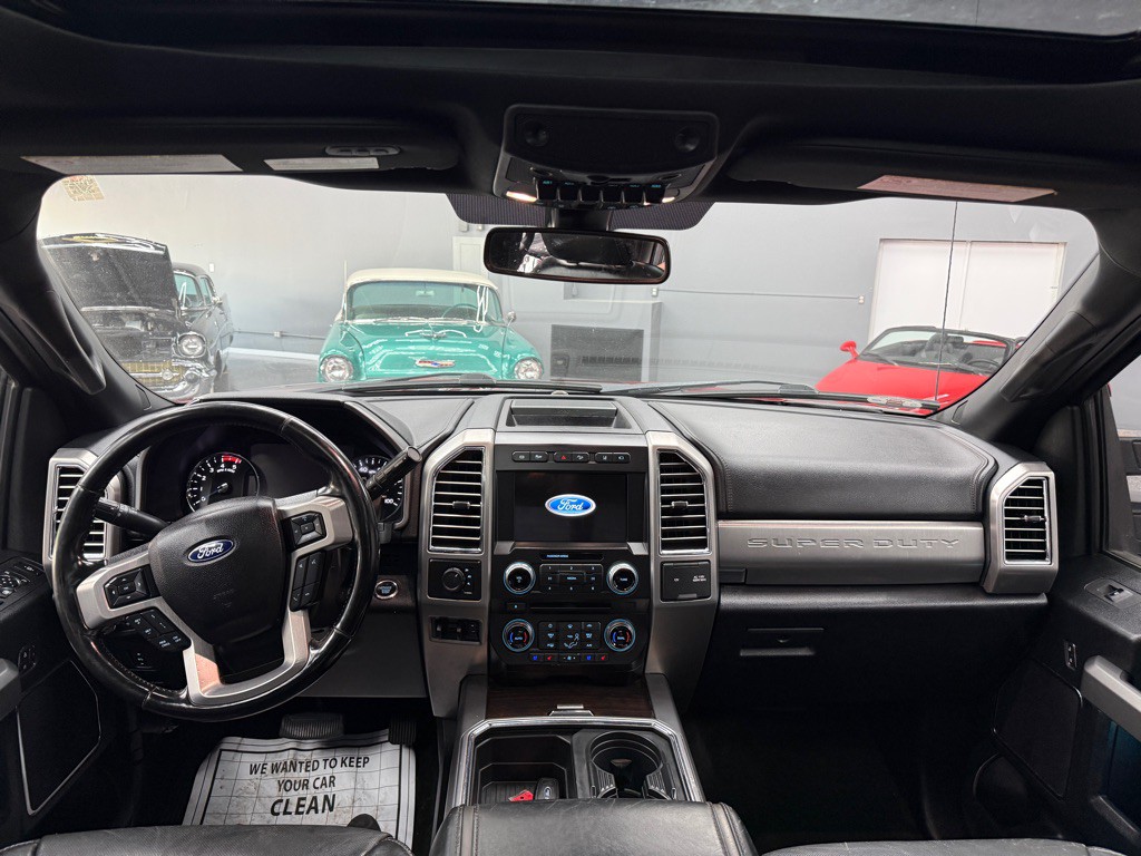 2017 Ford F-350 Image 17