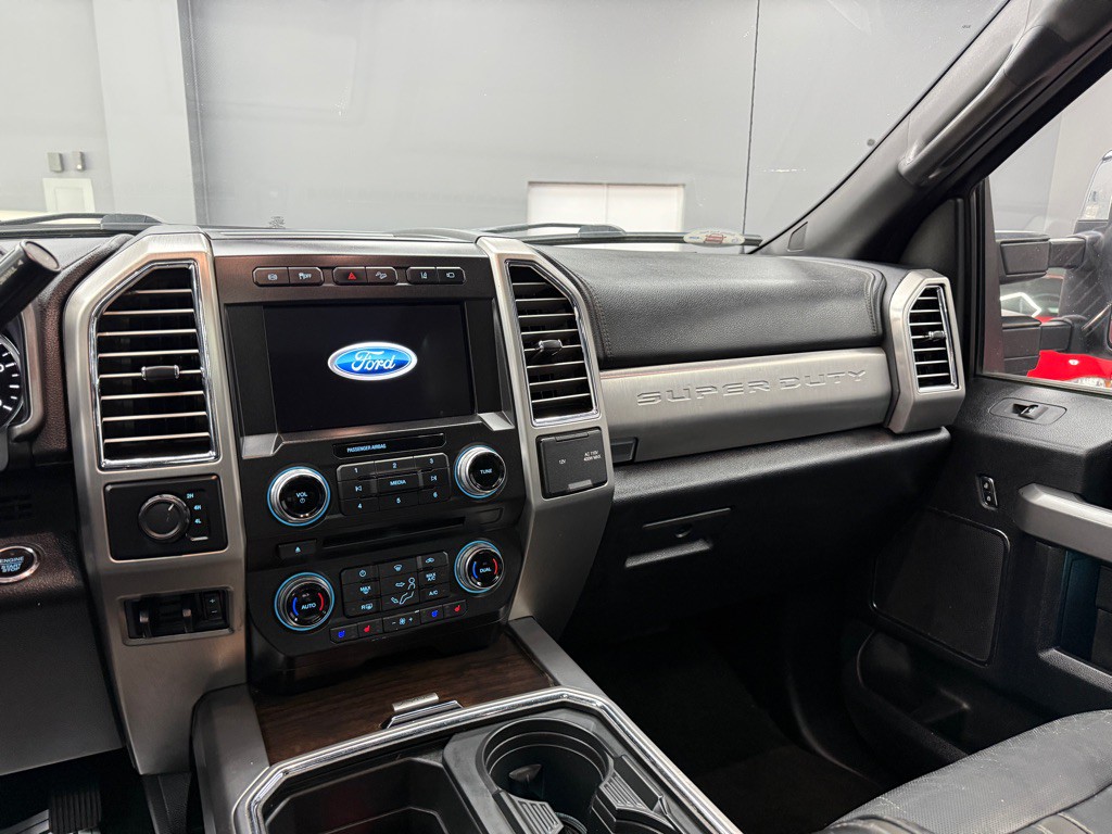 2017 Ford F-350 Image 18