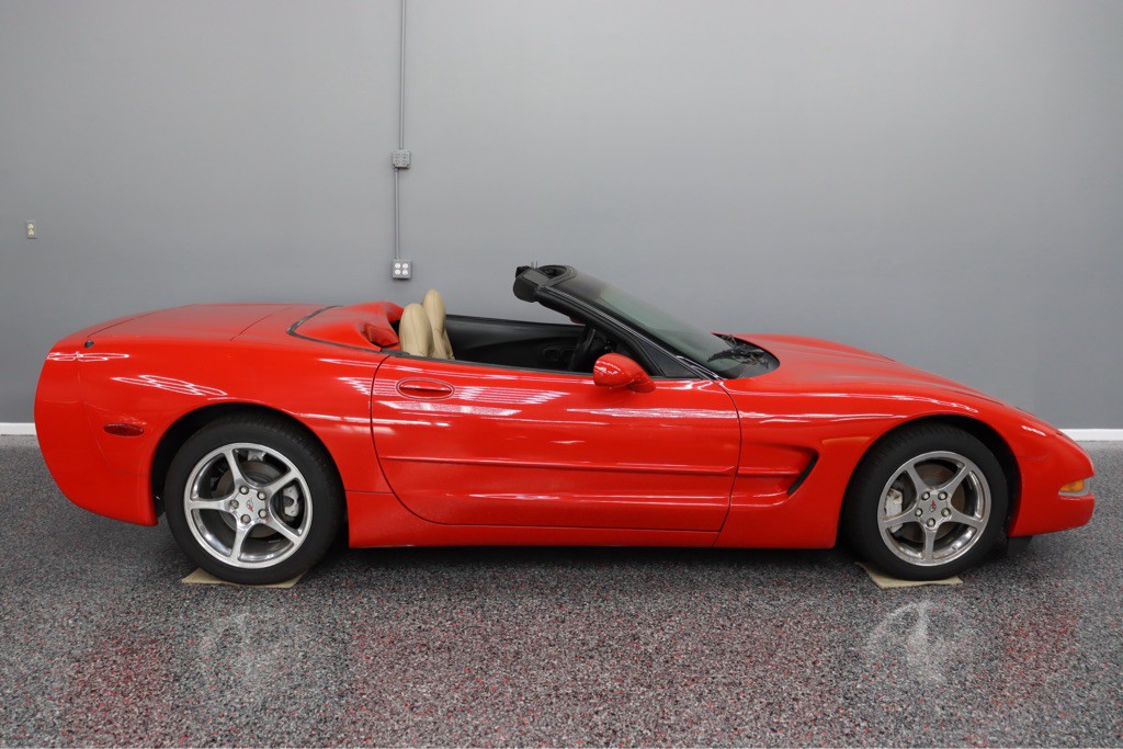 1996 Chevrolet Corvette Image 2
