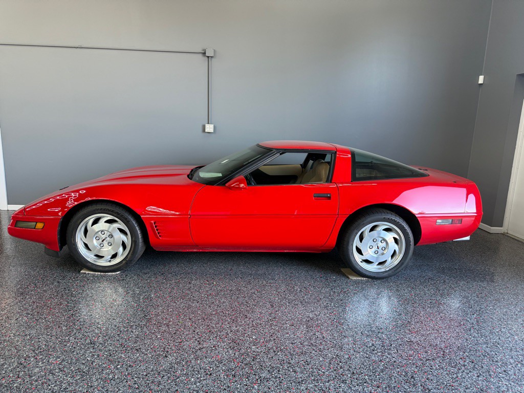 1996 Chevrolet Corvette Image 2