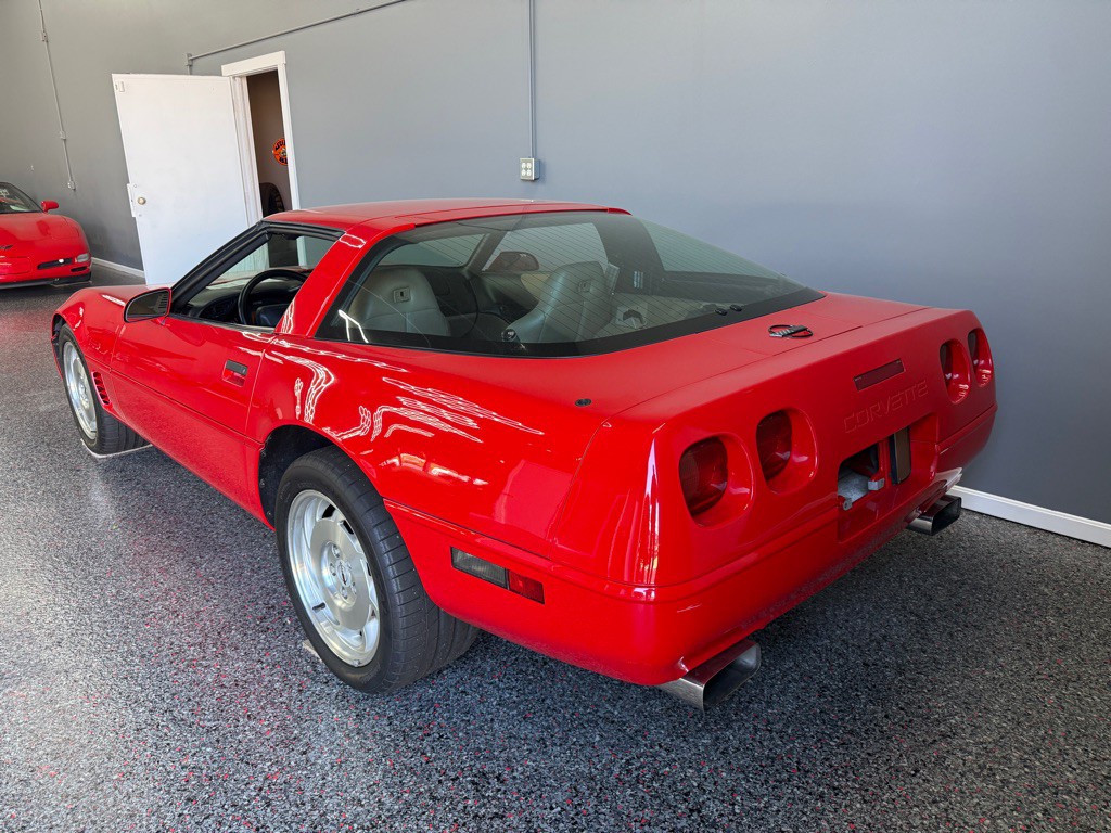 1996 Chevrolet Corvette Image 3