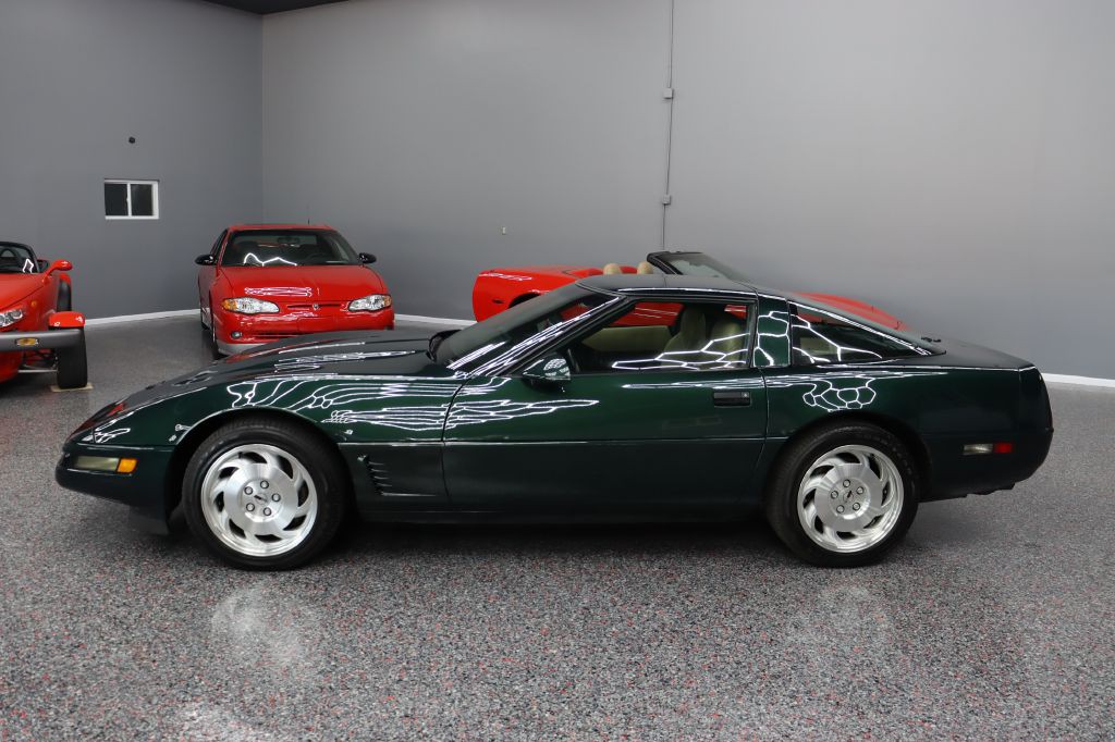 1995 Chevrolet Corvette Image 2