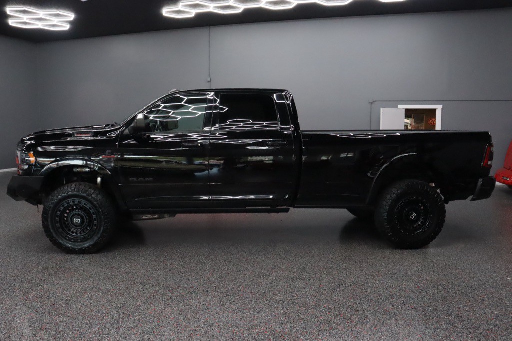 2020 RAM 3500 Image 2