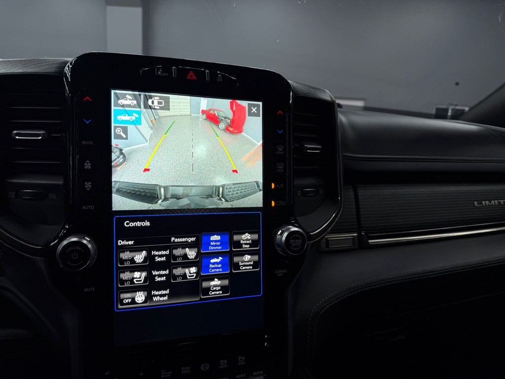 2020 RAM 3500 Image 25