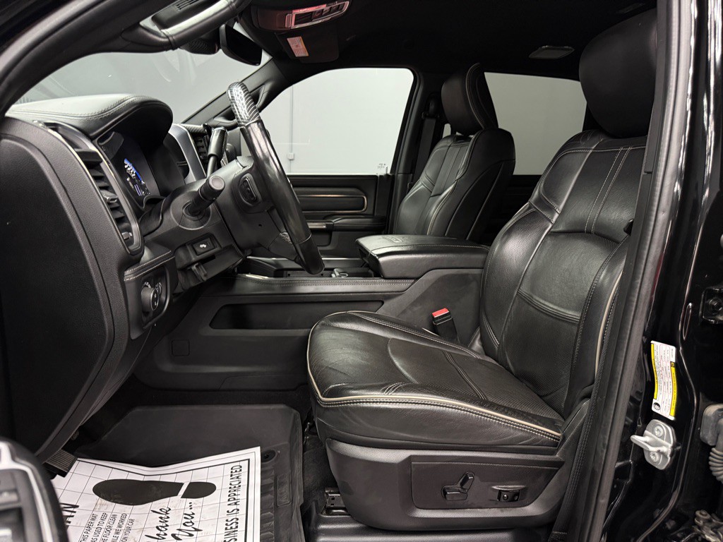 2020 RAM 3500 Image 26