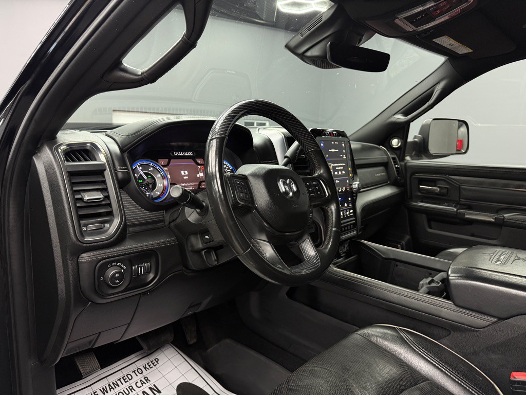 2020 RAM 3500 Image 27