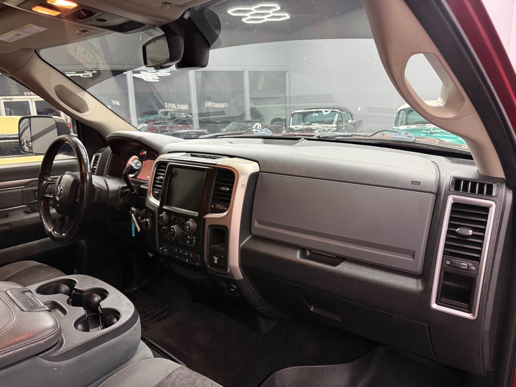 2015 RAM 3500 Image 11