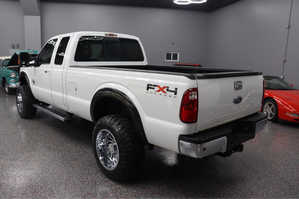 2011 Ford F-250 Image 3