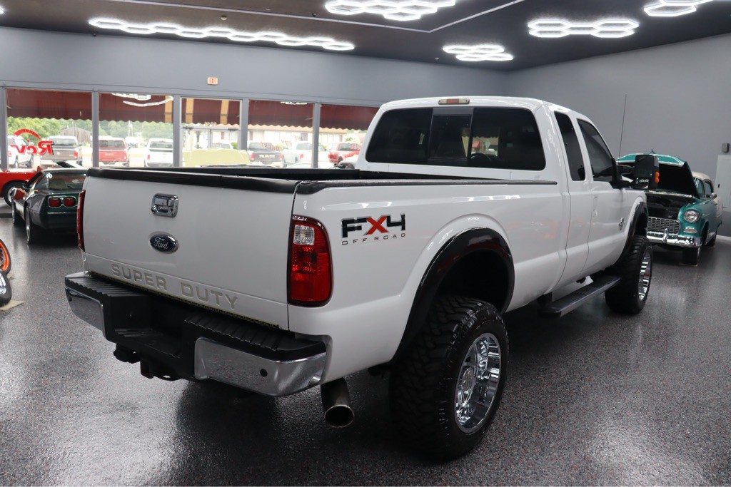2011 Ford F-250 Image 5