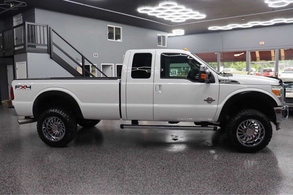 2011 Ford F-250 Image 6