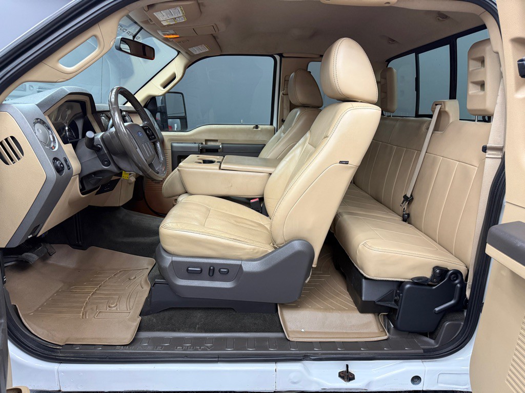 2011 Ford F-250 Image 14
