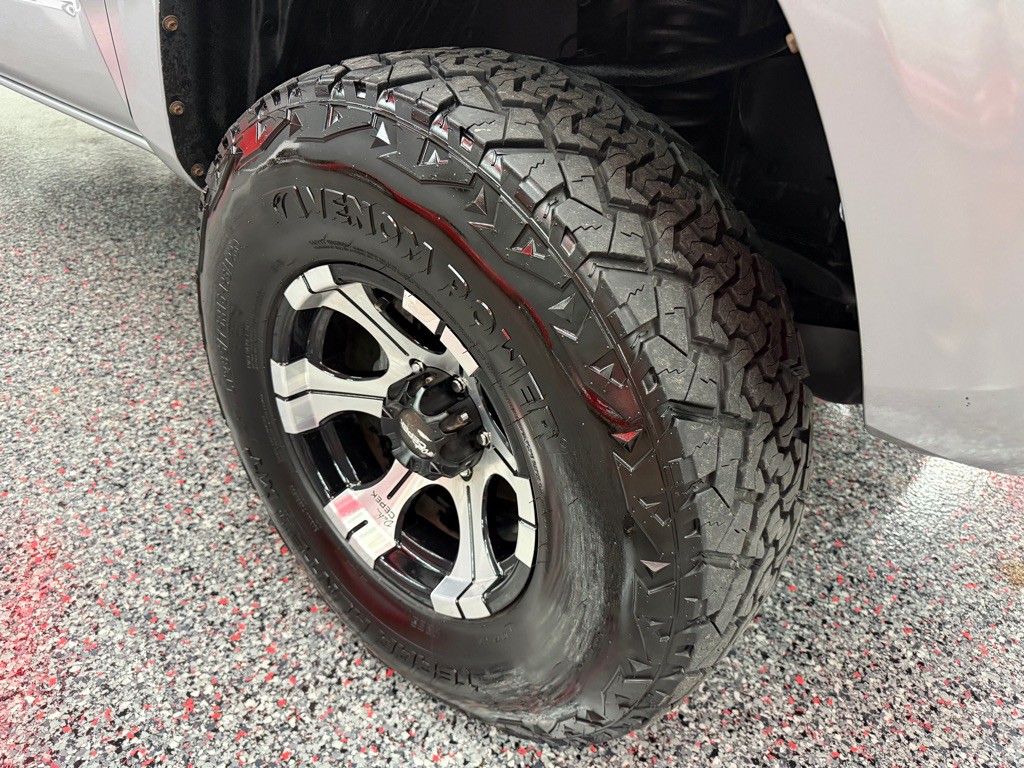 2019 Toyota Tacoma Image 11