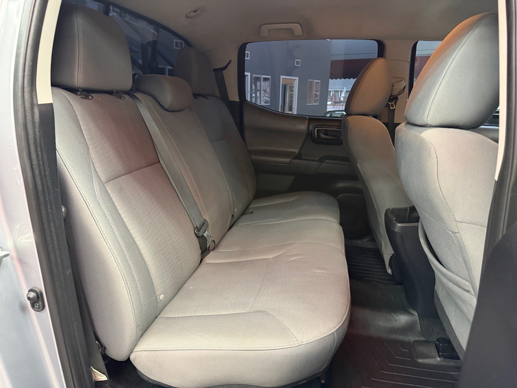 2019 Toyota Tacoma Image 15