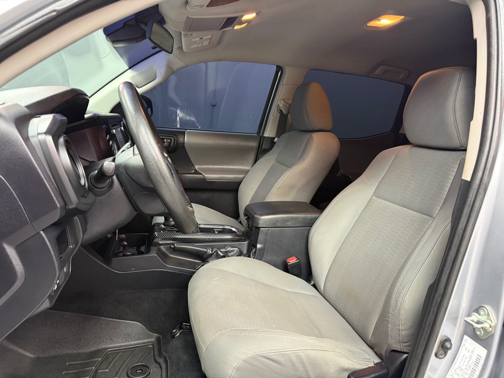 2019 Toyota Tacoma Image 18