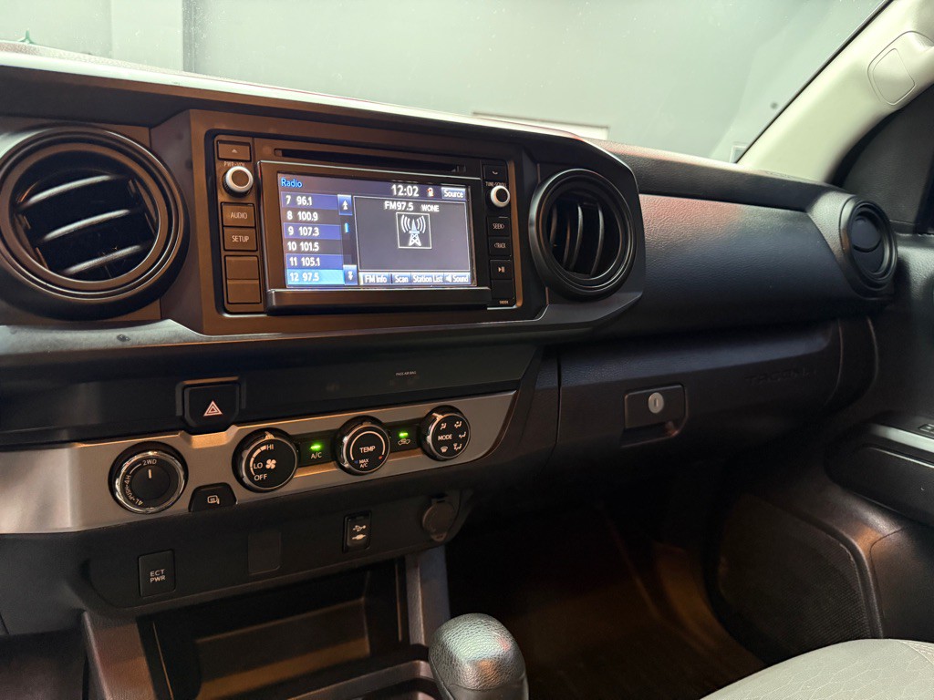 2019 Toyota Tacoma Image 20