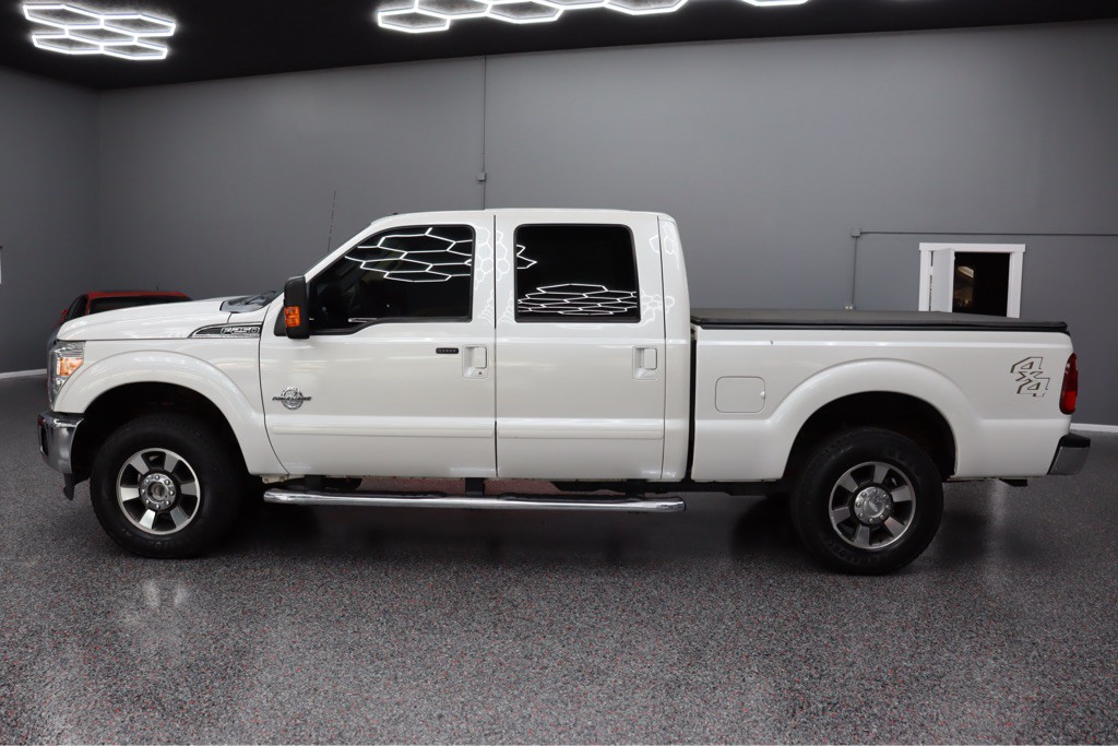 2011 Ford F-250 Image 2
