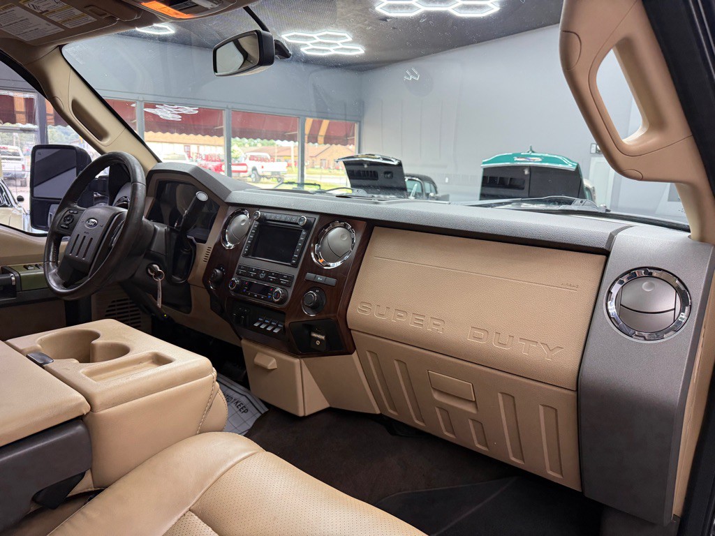 2011 Ford F-250 Image 12