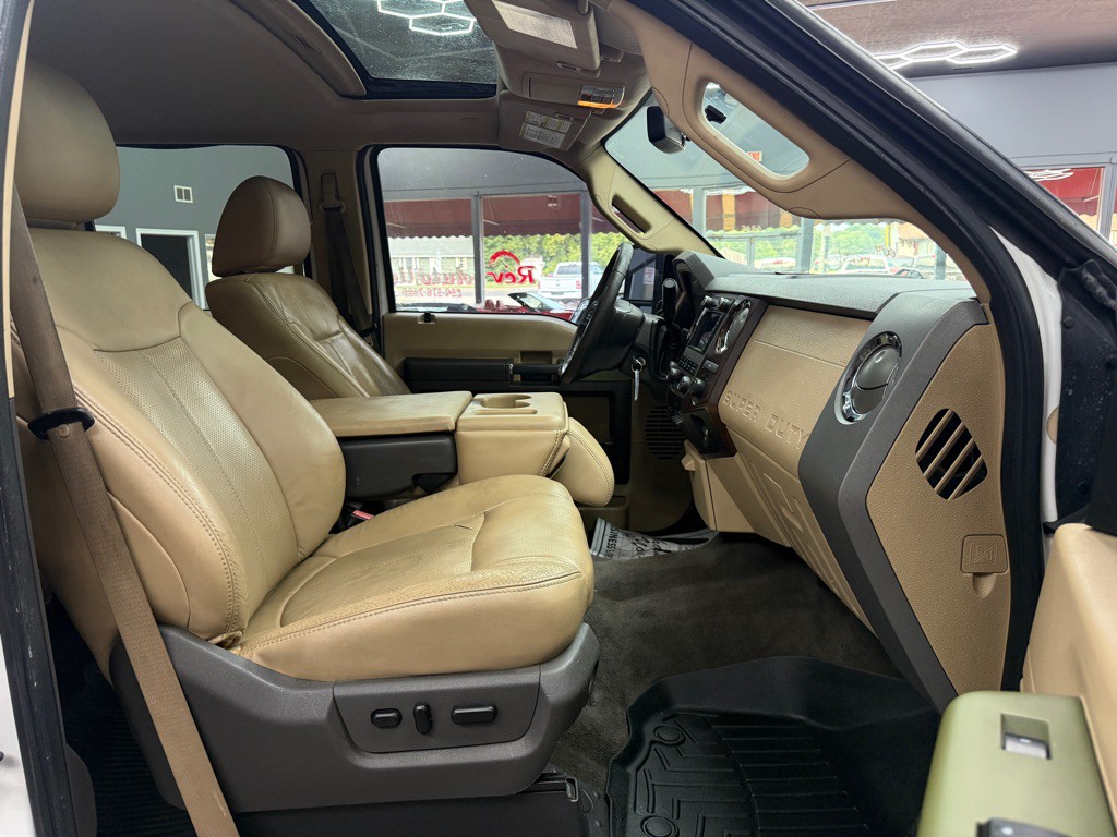 2011 Ford F-250 Image 14