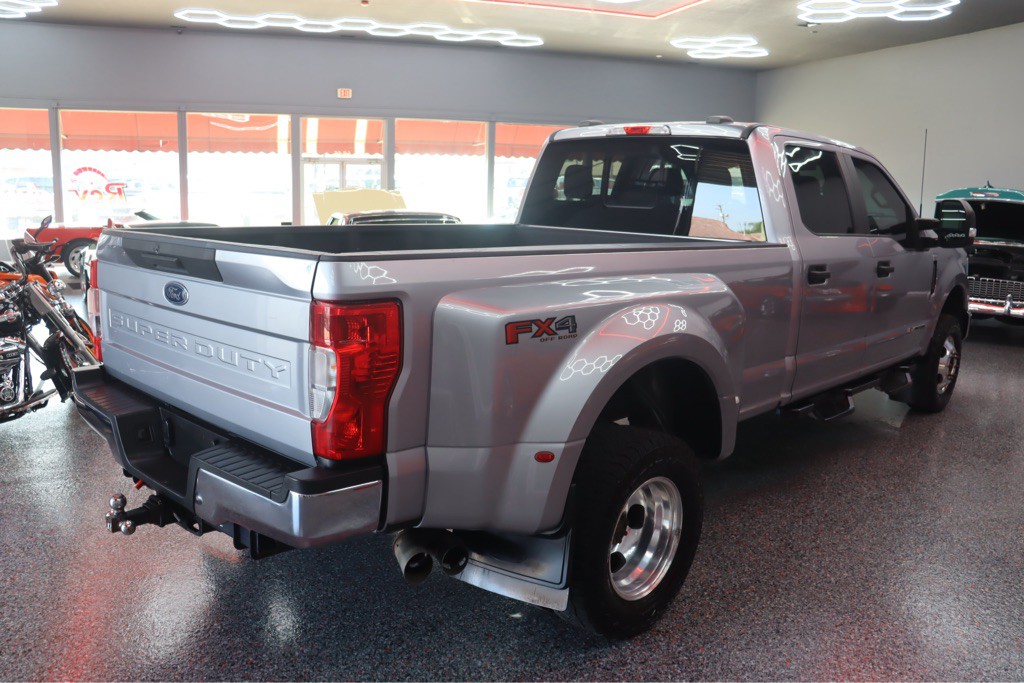 2022 Ford F-350 Image 5