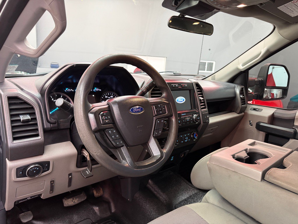 2022 Ford F-350 Image 11