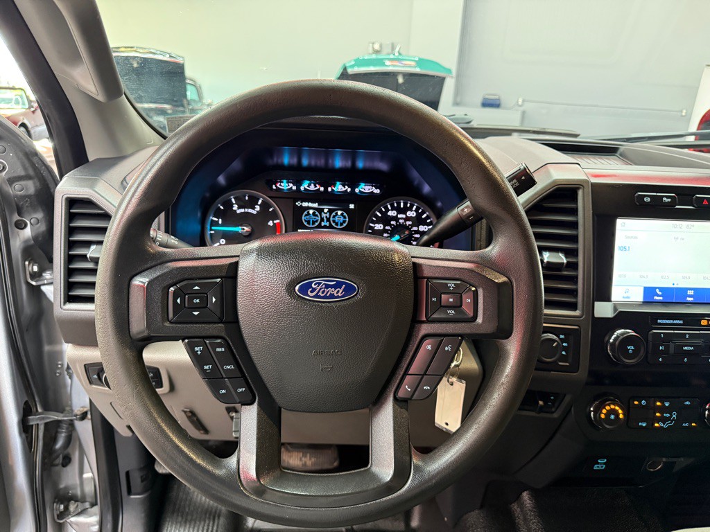 2022 Ford F-350 Image 13