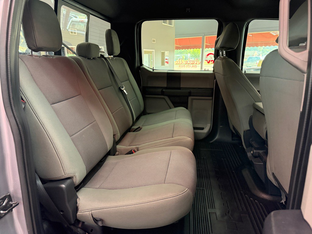 2022 Ford F-350 Image 17