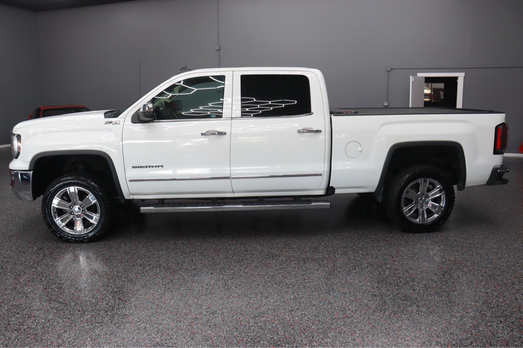 2016 GMC Sierra Image 2