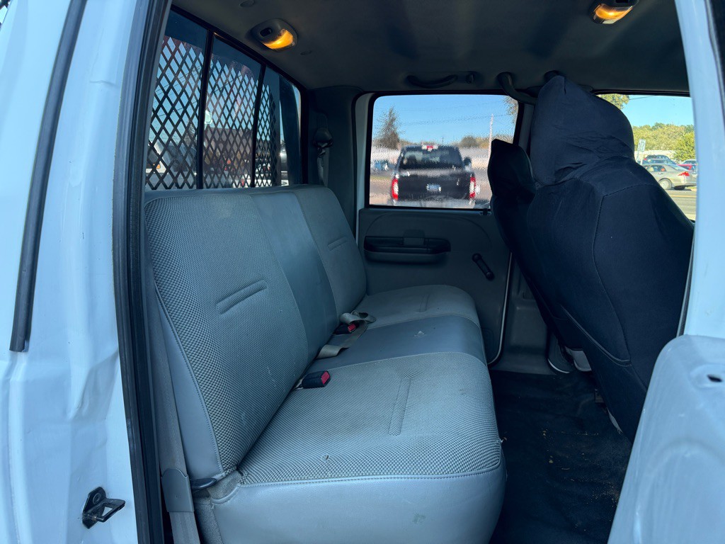 2006 Ford F-350 Image 9