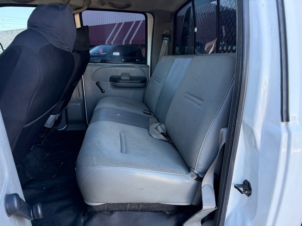2006 Ford F-350 Image 11