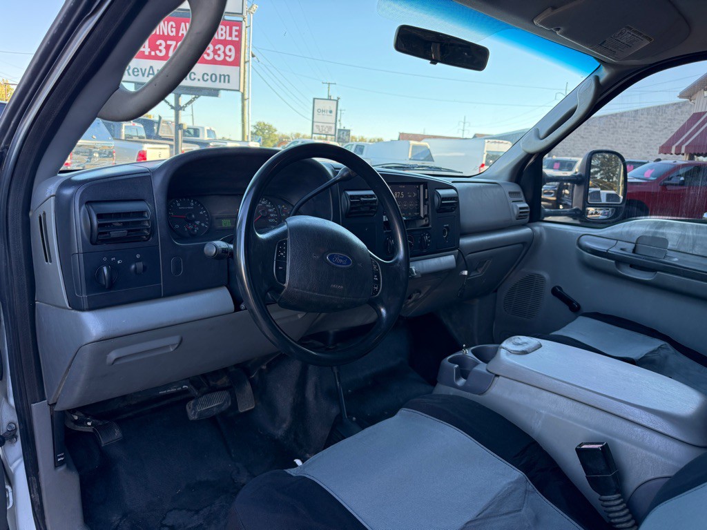 2006 Ford F-350 Image 12