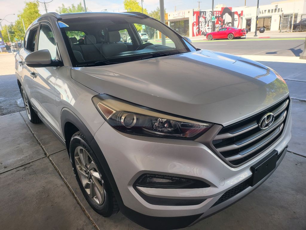 2016 Hyundai Tucson Image 2