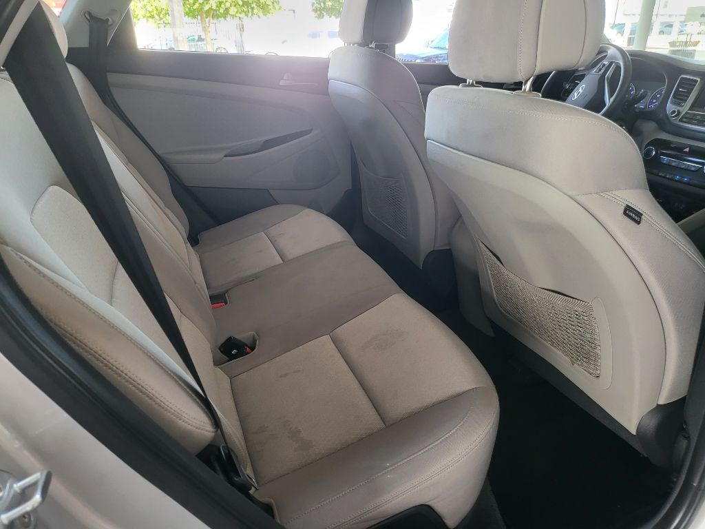 2016 Hyundai Tucson Image 11