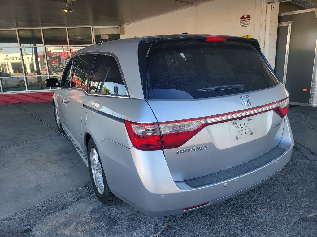 2012 Honda Odyssey Image 4
