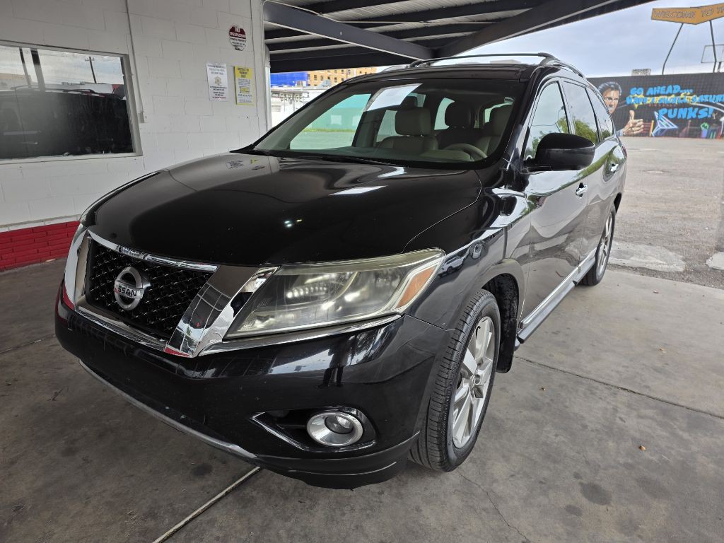2014 Nissan Pathfinder Image 1