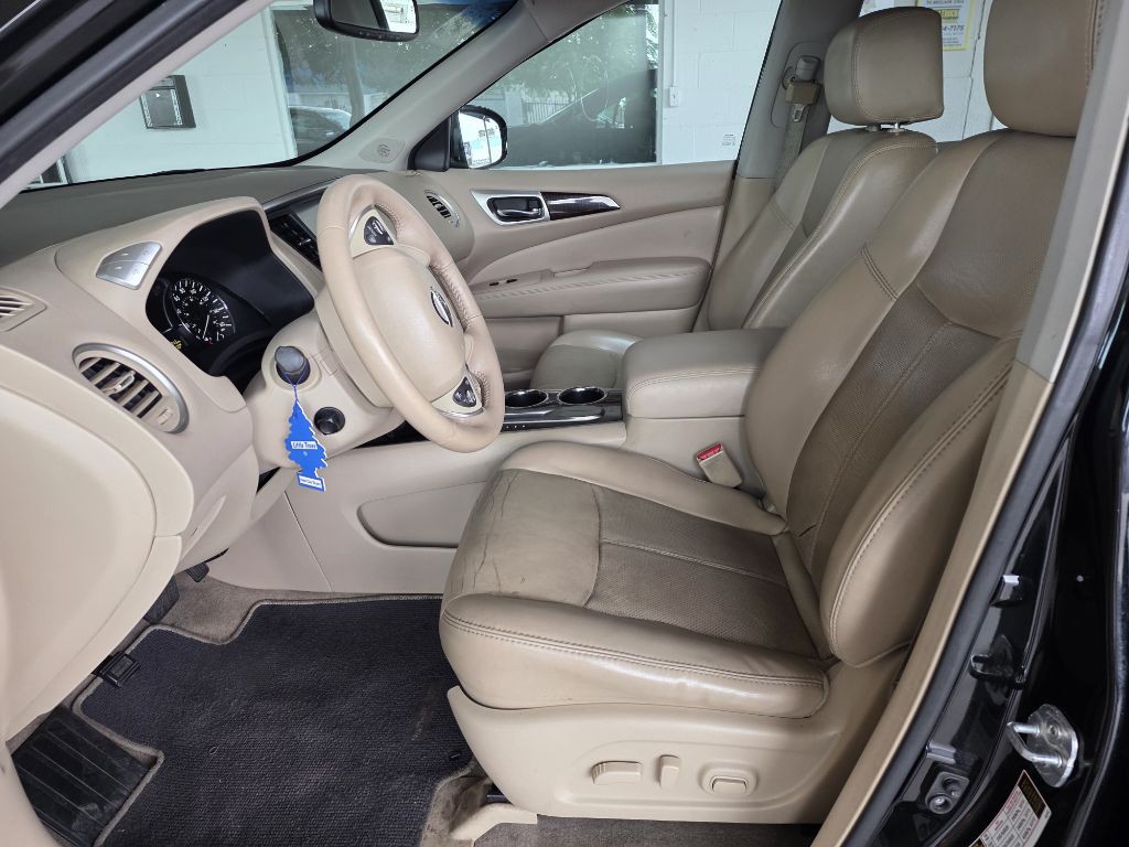 2014 Nissan Pathfinder Image 10
