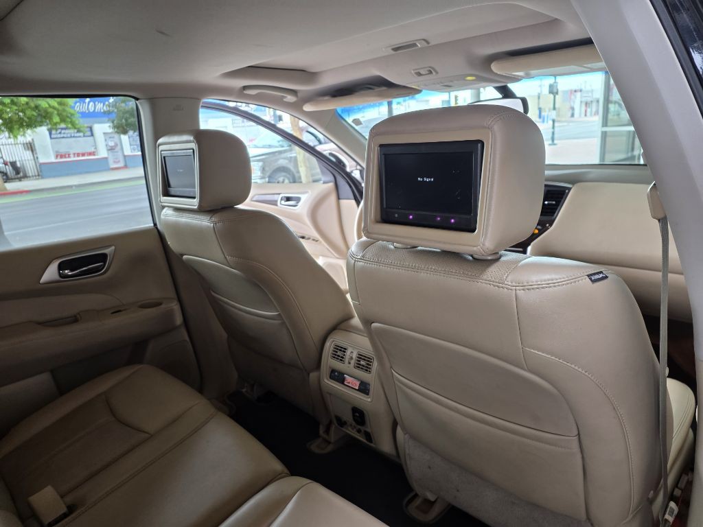 2014 Nissan Pathfinder Image 14