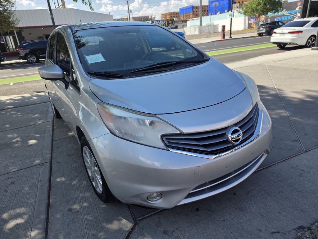 2015 Nissan Versa Image 2