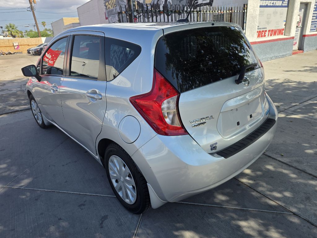 2015 Nissan Versa Image 4