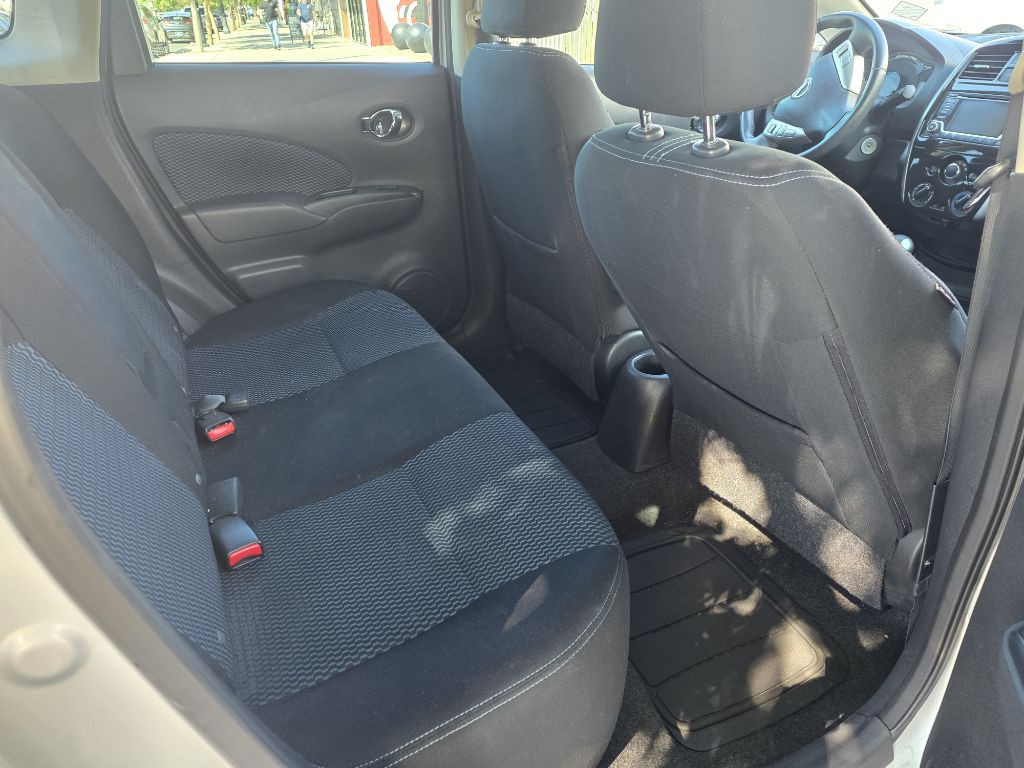 2015 Nissan Versa Image 8
