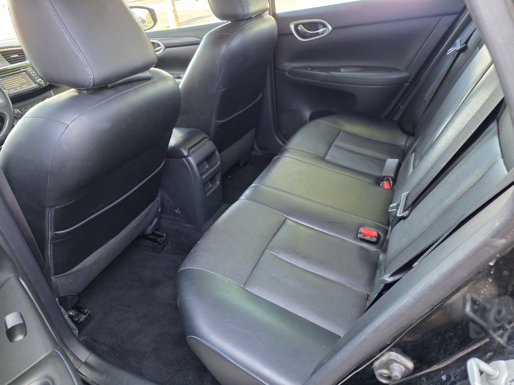 2016 Nissan Sentra Image 10
